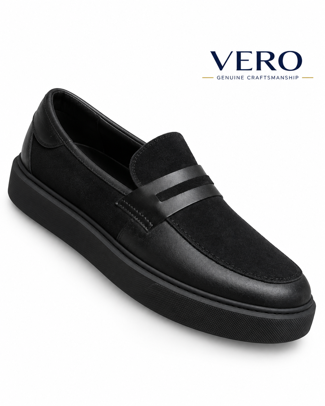 حذاء لوفر أسود بمقدمة مخملية من VERO